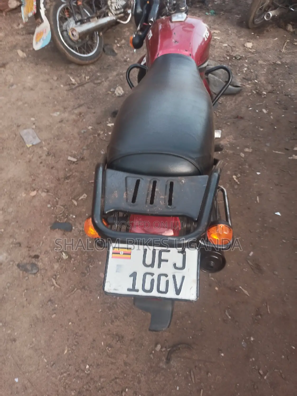 TVS HLX 125 2022 Red