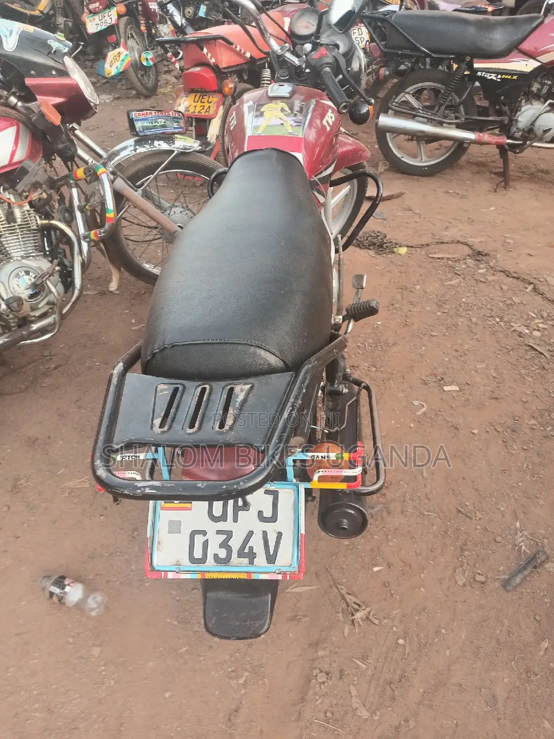 TVS HLX 125 2022 Red