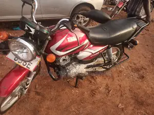 TVS HLX 125 2023 Red