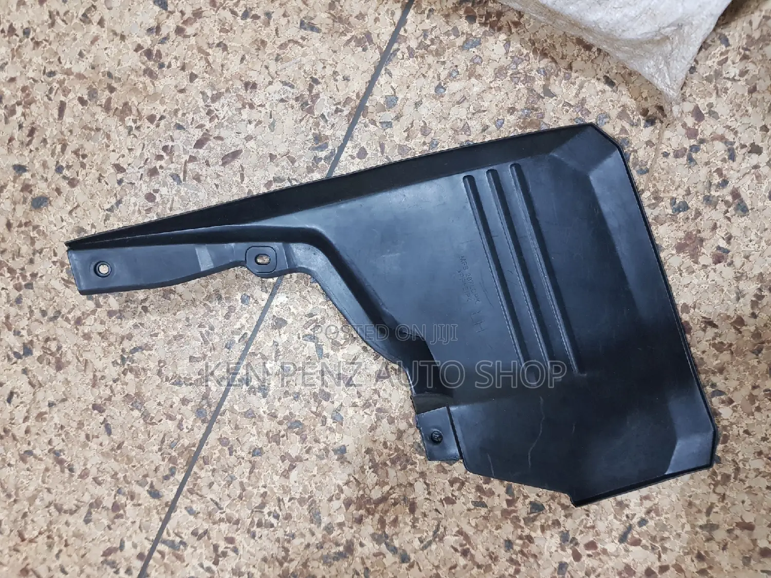 Front Landcruiser Hardtop Mudflaps