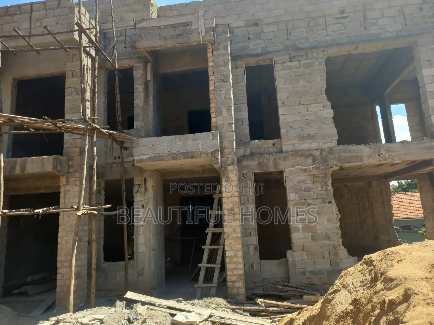 Furnished 4bdrm Duplex in Kira Gated Estate, Central Division for sale