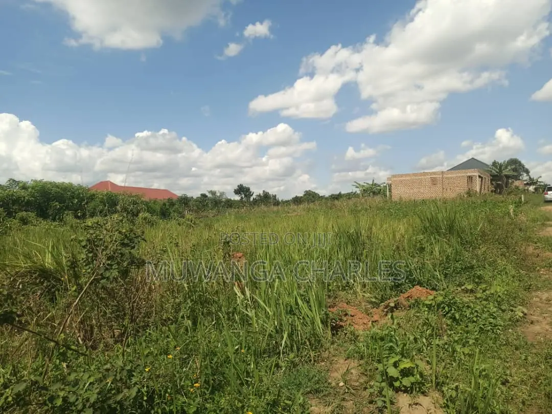 100by50ft Plot of Land for Sale in Kyanja
