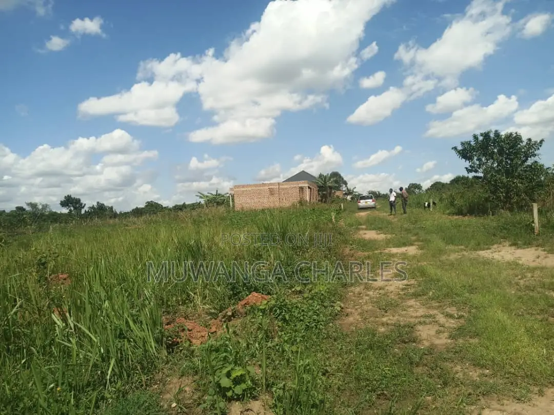 100by50ft Plot of Land for Sale in Kyanja