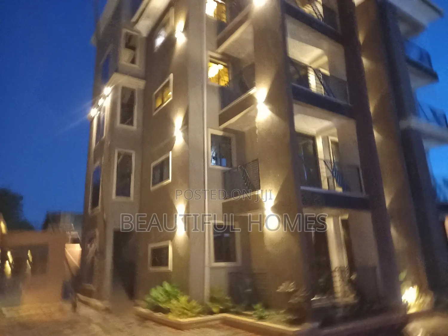 Furnished 3bdrm Block of Flats in Kisaasi, Nakawa for sale