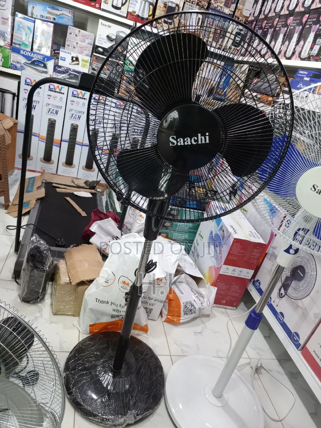16" Saachi Stand Fan