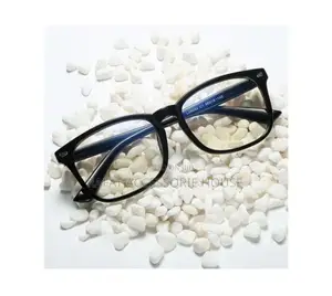 Photo - Eyr Ladys Classic Glasses