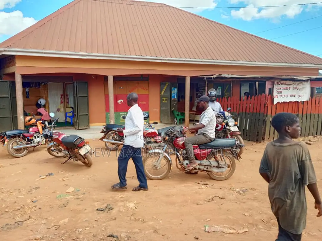 Four Commercial Double Shops on Forced Sale in Nansana