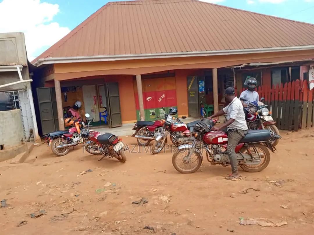 Four Commercial Double Shops on Forced Sale in Nansana