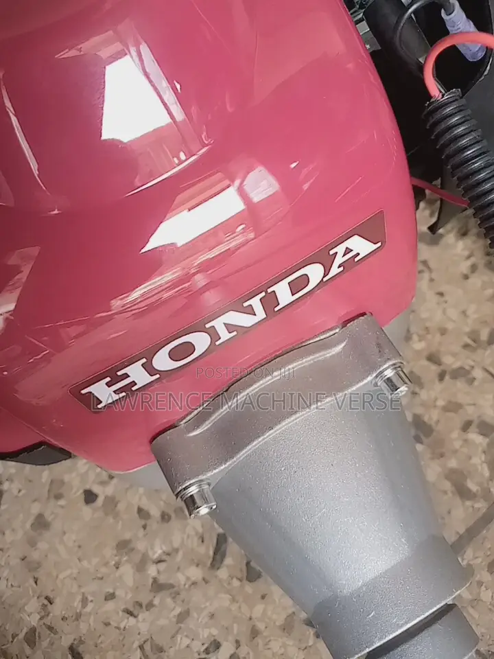 4 Stroke Brush Cutter