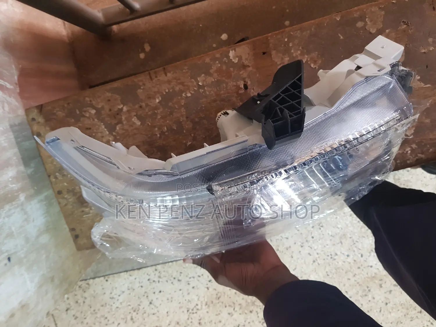 Headlamps for Hiace Drone 2014 - 2018