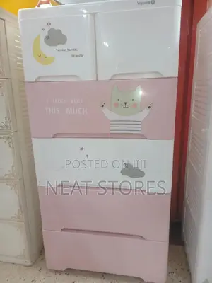 Photo - Kids Plastic Clothes Closet
