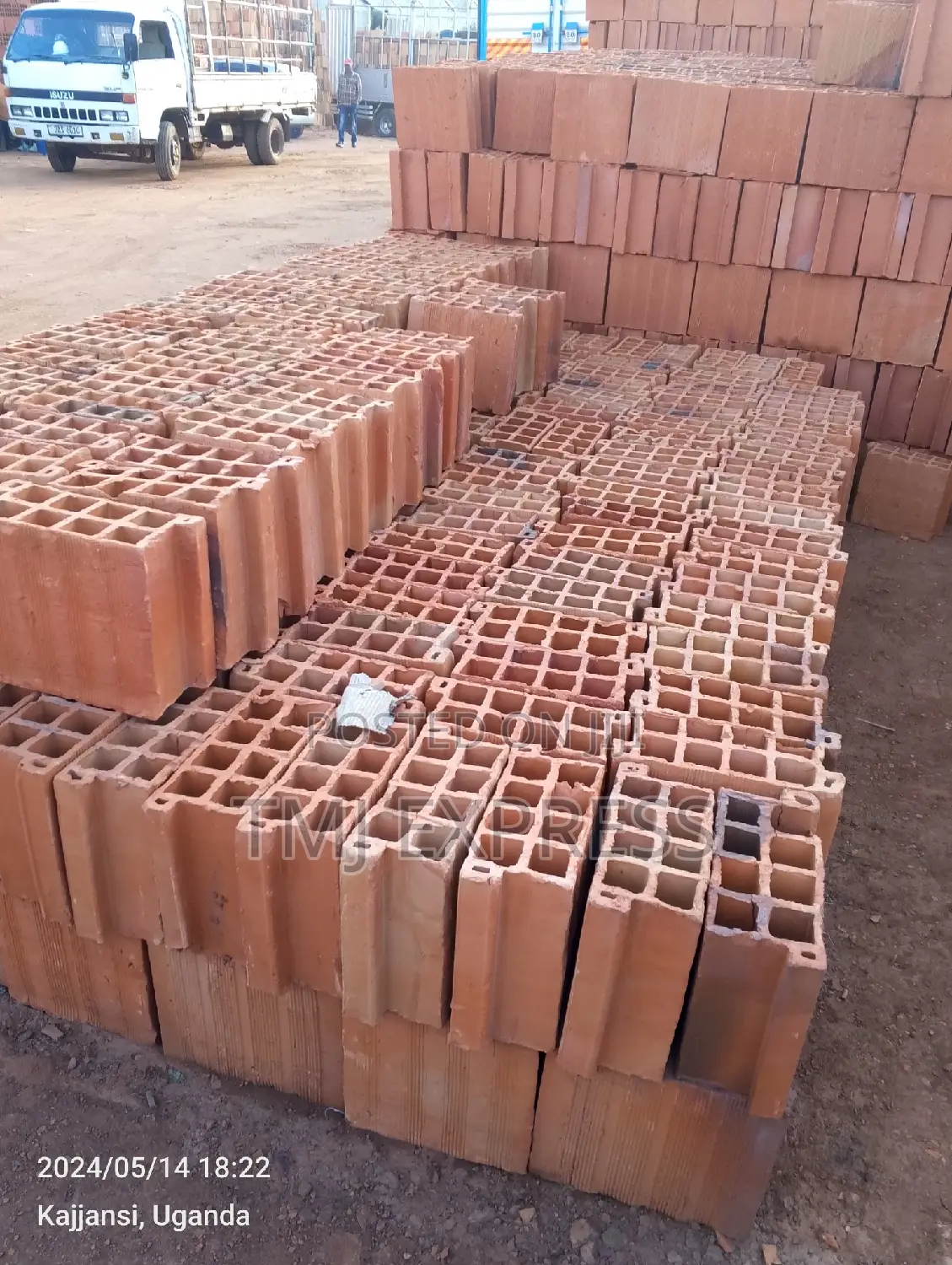 Max Pan Bricks 6x4 Inches