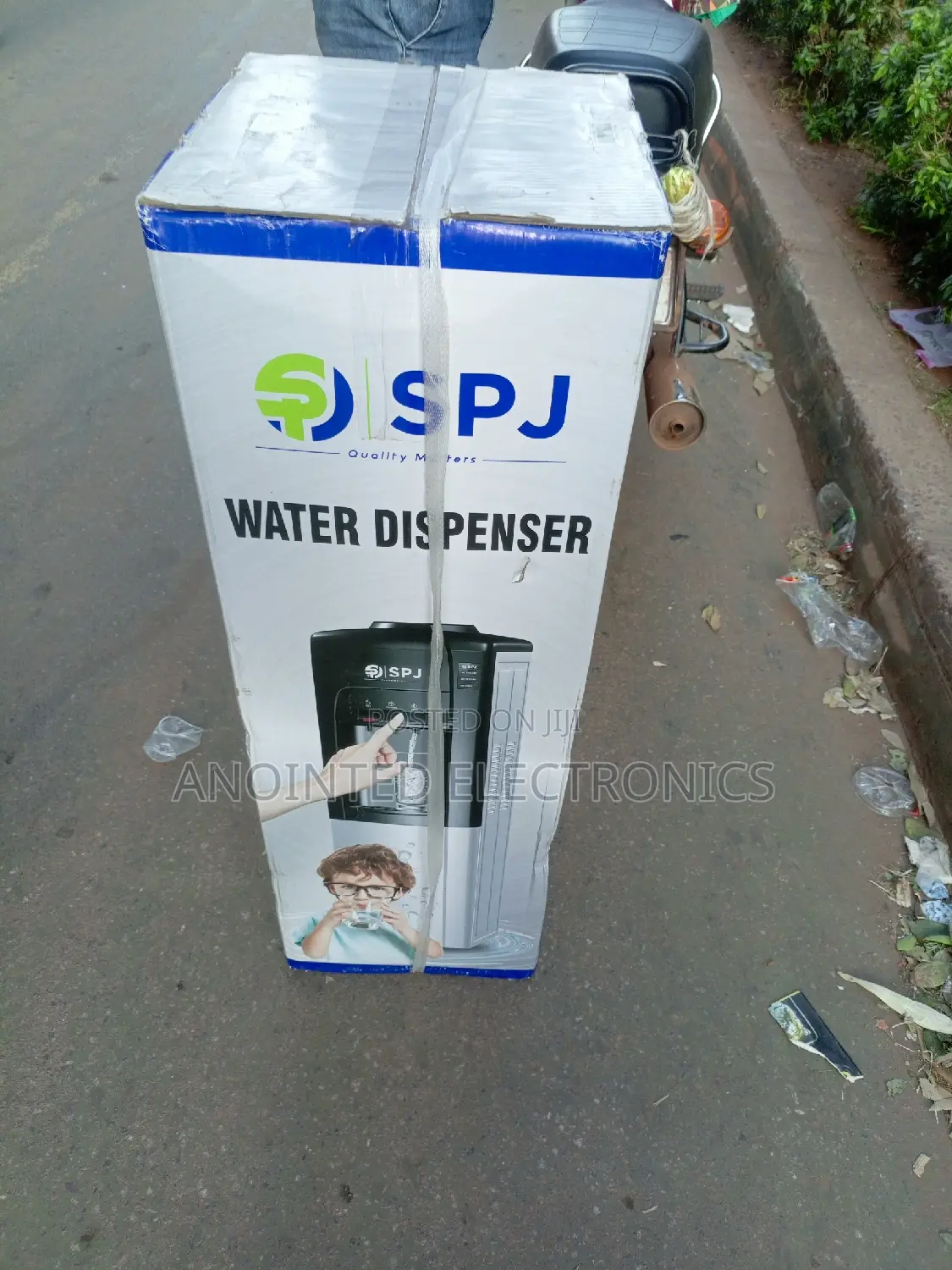 SPJ Water Dispenser With a 3 Taps