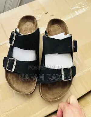 Original Black Leather Arizona Birkenstocks