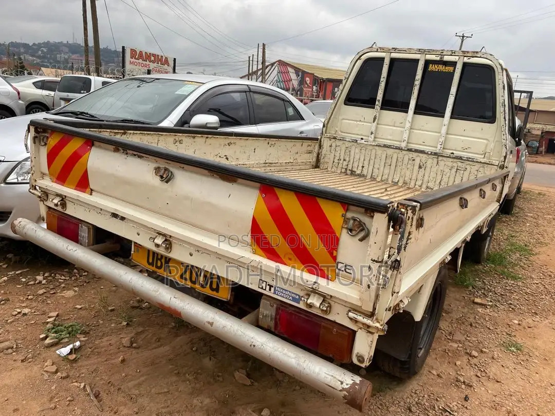 Toyota TownAce 2002 White