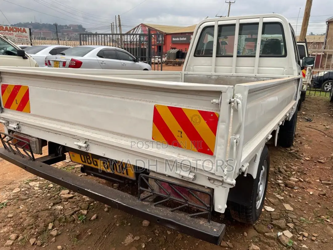 Toyota TownAce 2004 White