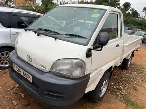 Toyota TownAce 2004 White