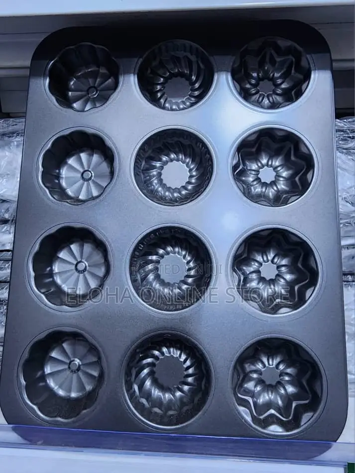 12 Holes Muffin Cake Mould Pan Bakeware