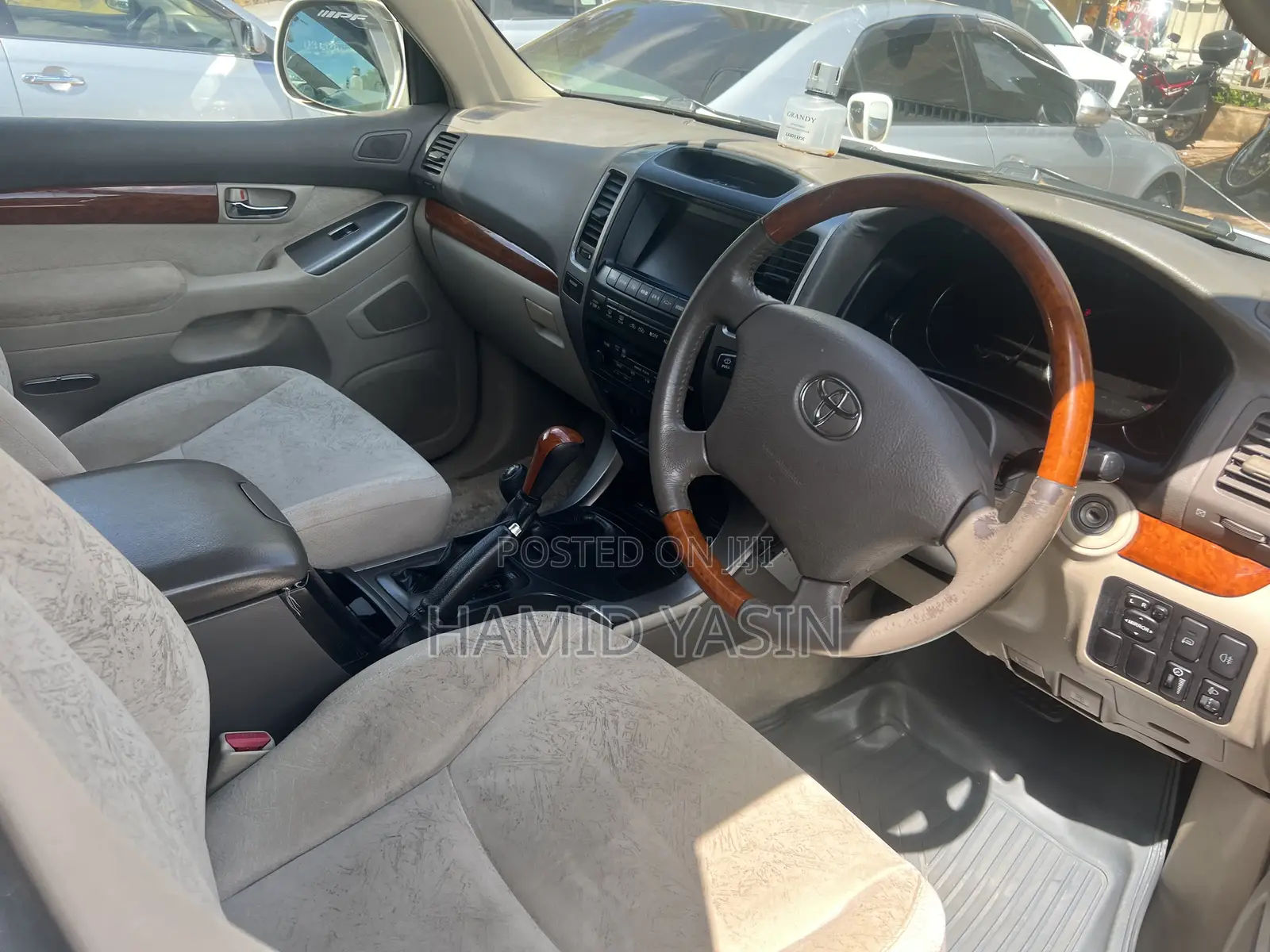Toyota Land Cruiser Prado 2005 White