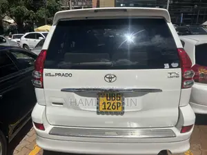Toyota Land Cruiser Prado 2005 White