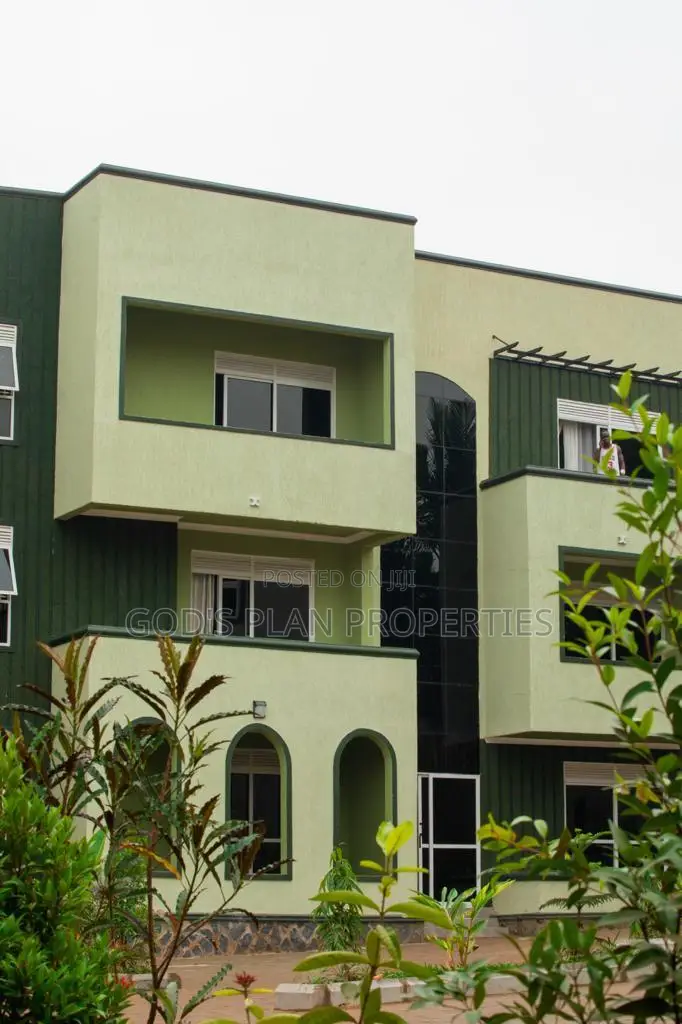 6bdrm Block of Flats in Munyonyo Heights, Central Division for sale