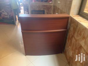 Receptionist Simple Table