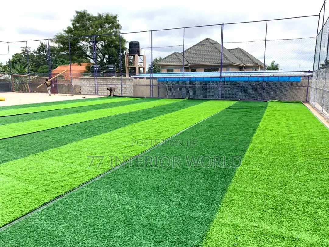 Play Grounds Grass Carpets/ Artificial Turf or Grass