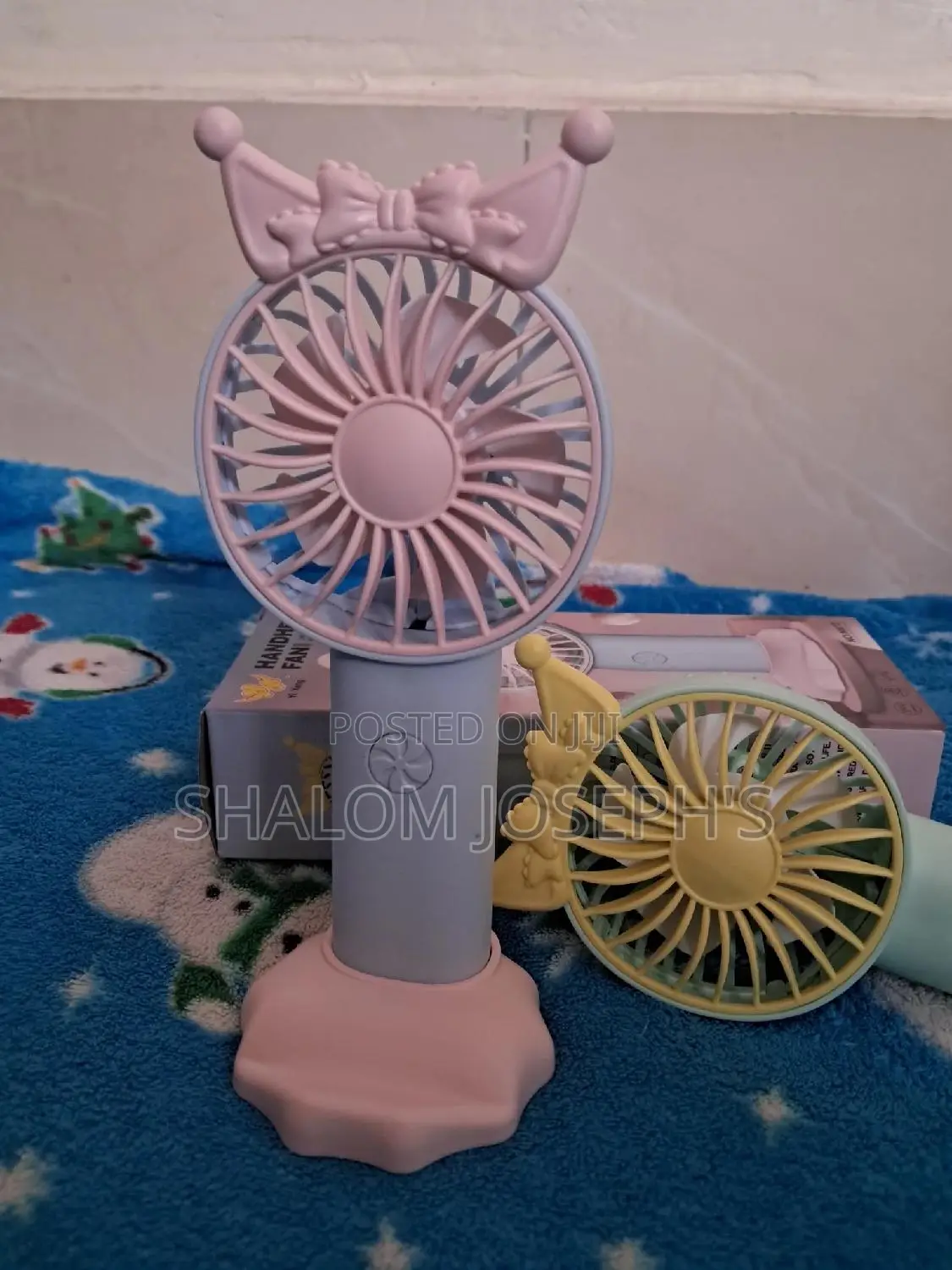 Yi Yang Handheld Fan