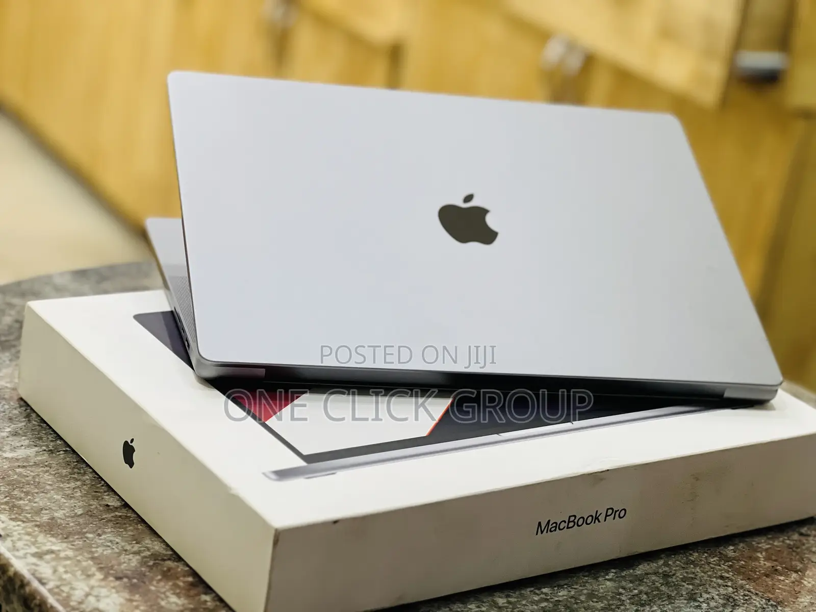 New Laptop Apple MacBook Pro 2021 M1 16GB Apple M1 Pro SSHD (Hybrid) 1T