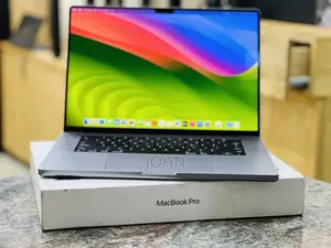 New Laptop Apple MacBook Pro 2021 M1 16GB Apple M1 Pro SSHD (Hybrid) 1T