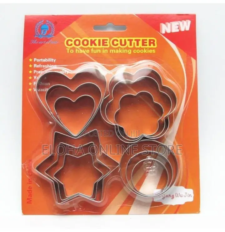 A Pack of 12pcs Stainless Steel Cookies Cutter