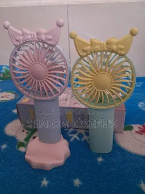 Yi Yang Handheld Fan