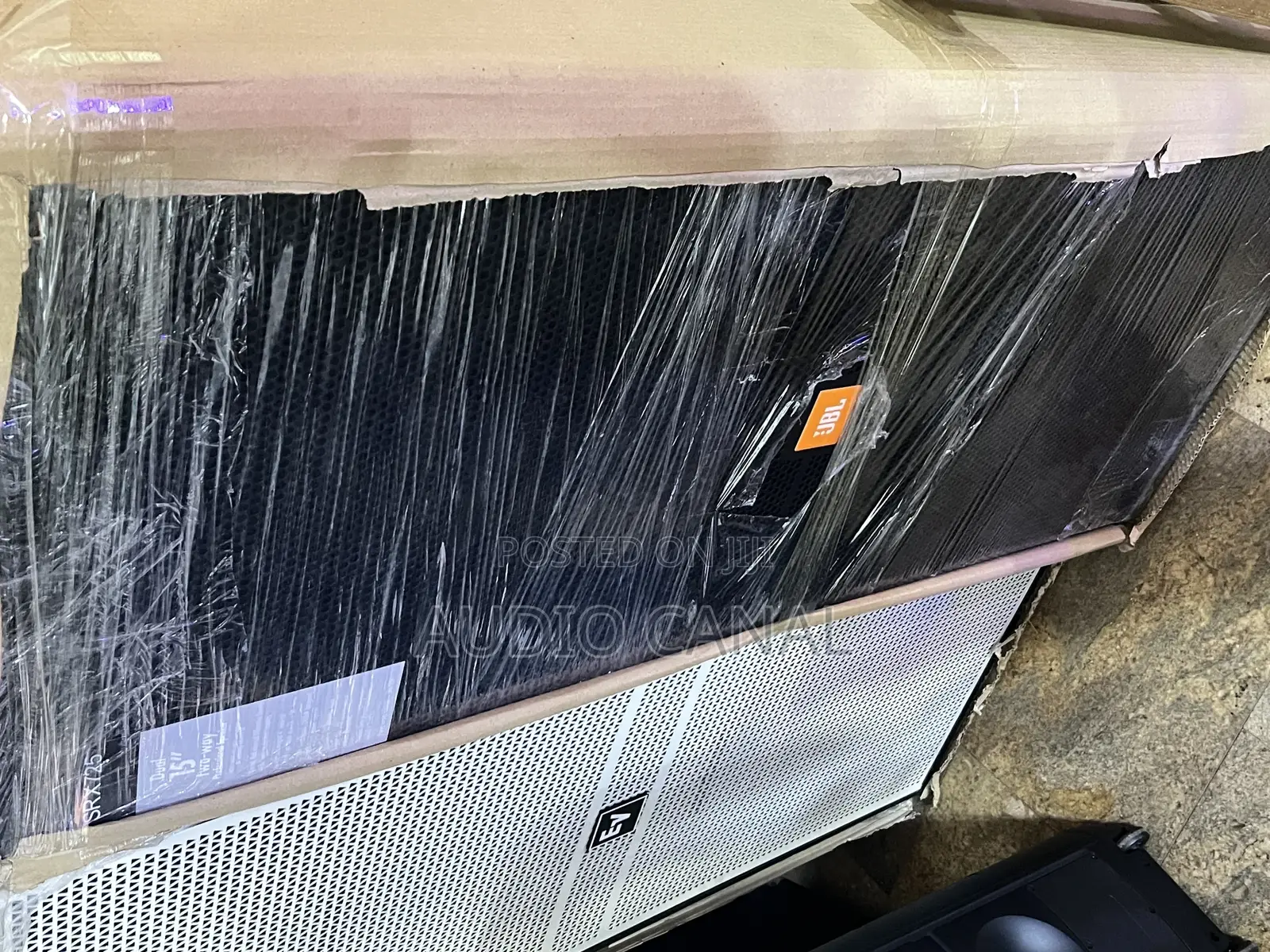 SRX 700jbl