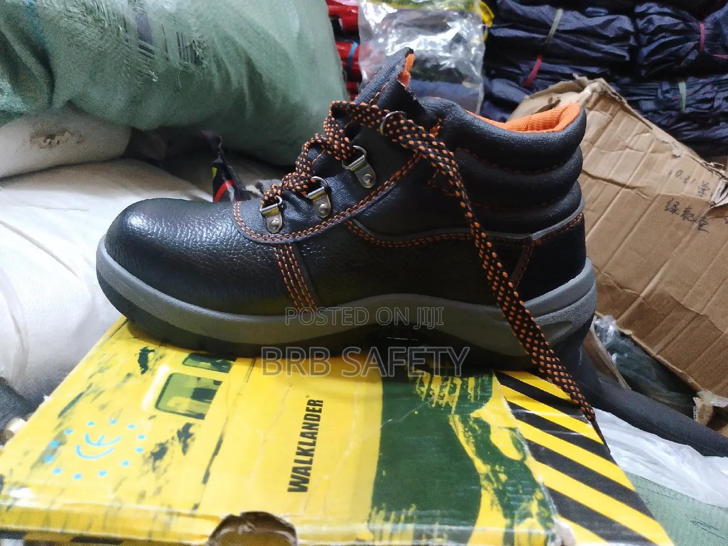 Safety Shoe. Walklander