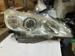 Mark X 2010 - 2013 Headlight