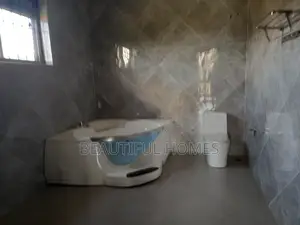 Furnished 6bdrm Mansion in Kisaasi, Nakawa for sale
