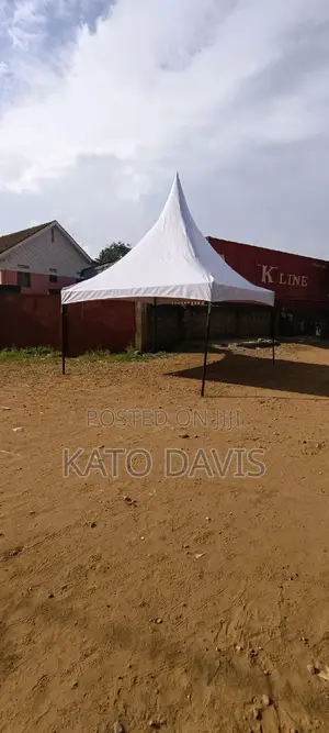 50 Seater Brindle Tent