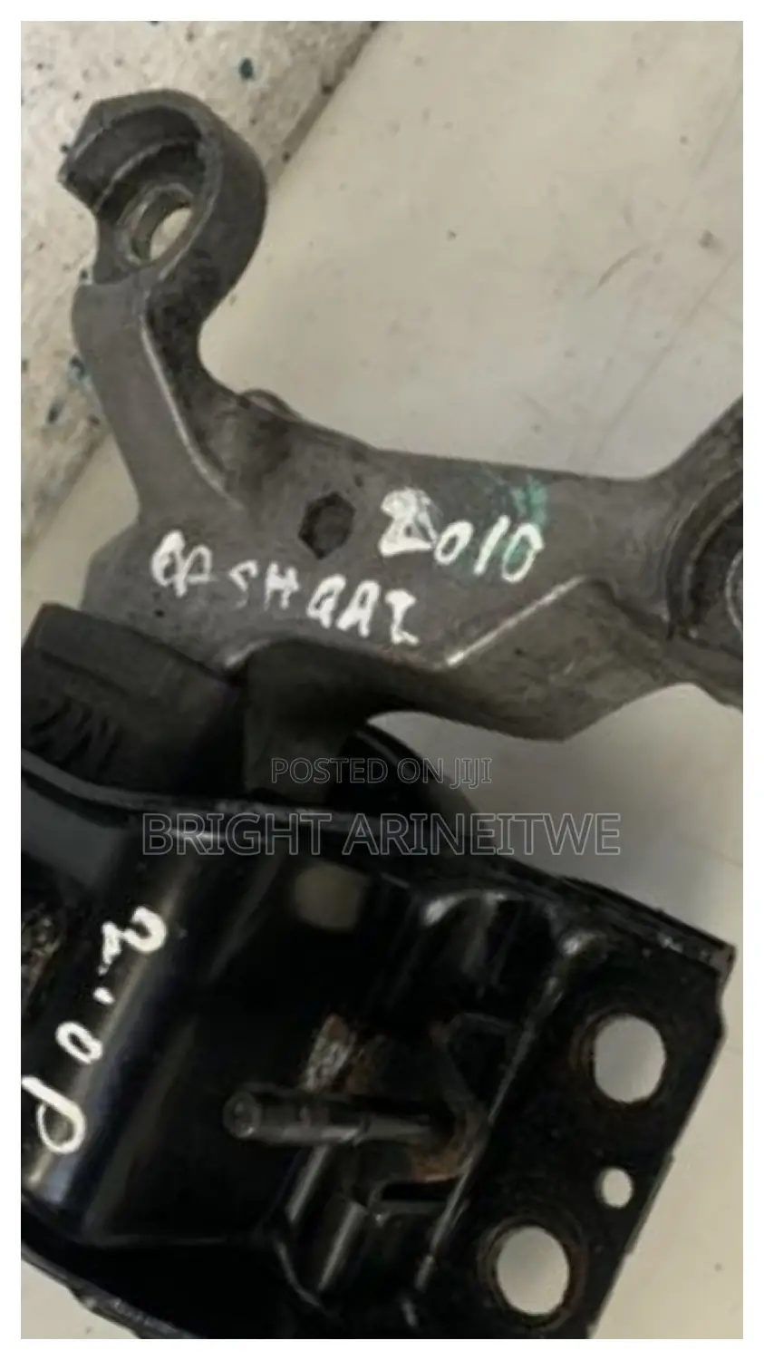 Engine Mounting Nissan Qashqai 2010