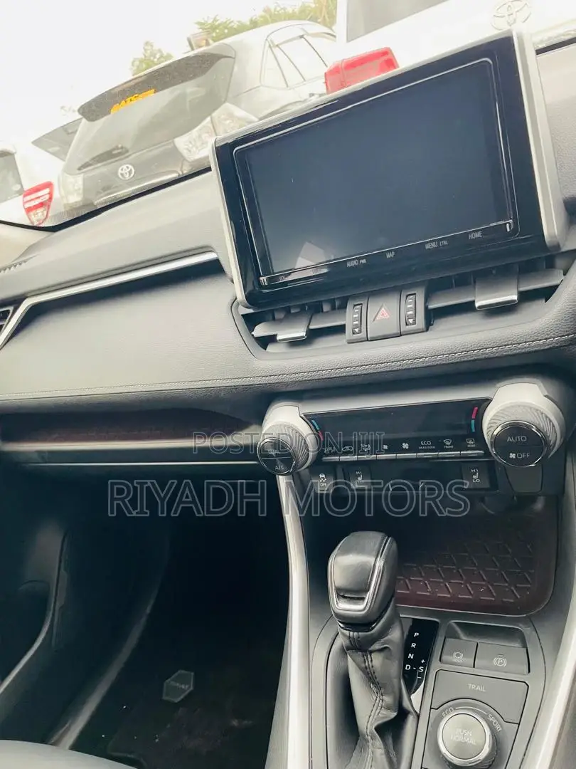 Toyota RAV4 Limited AWD 2019 Blue