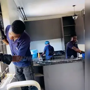 Glass Wall and Windows Cleaning
