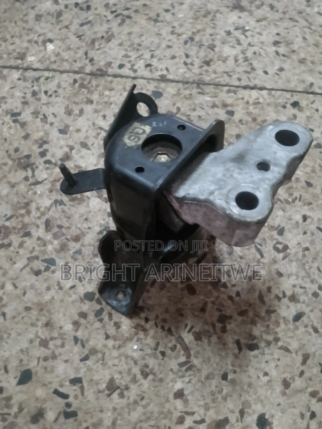 Engine Mounting for Premio 2zr