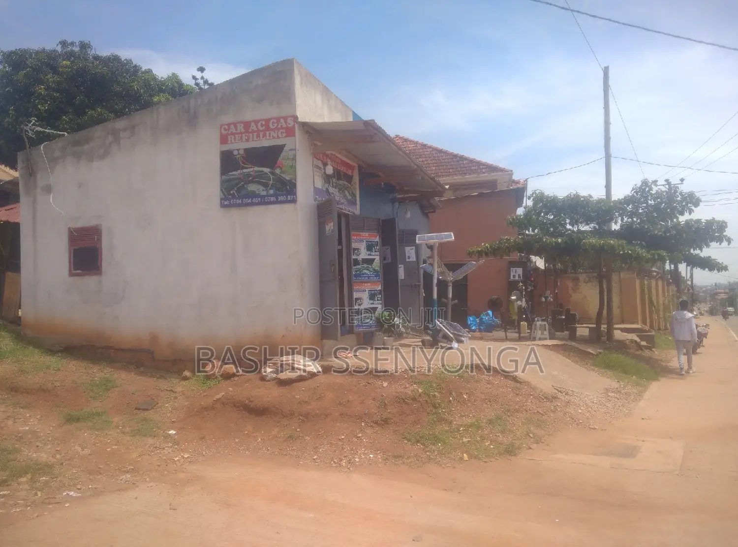 9bdrm House in Makindye for sale