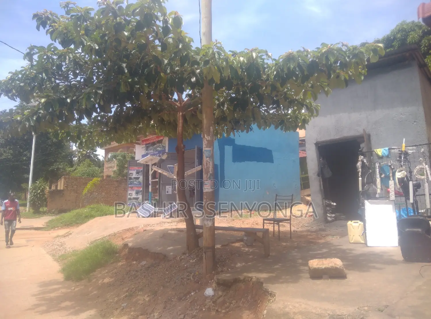 9bdrm House in Makindye for sale
