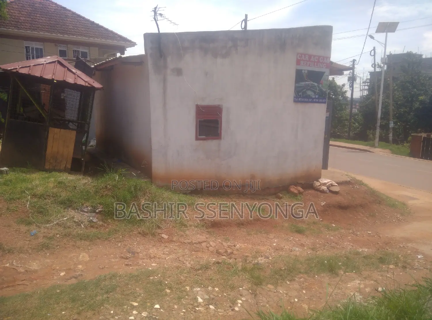 9bdrm House in Makindye for sale