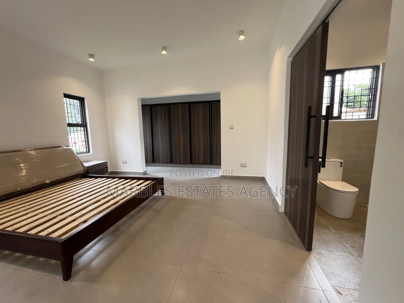 Furnished 3bdrm Apartment in Bugolobi, Central Division for sale