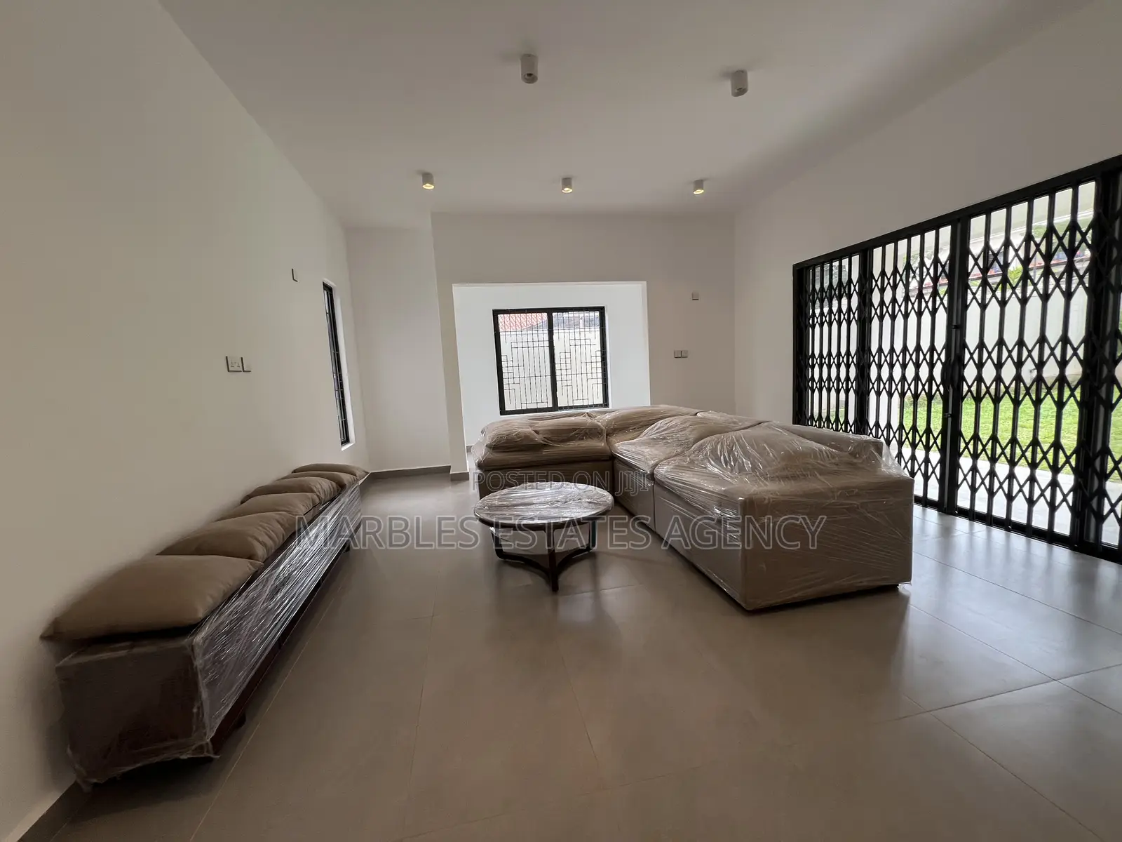 Furnished 3bdrm Apartment in Bugolobi, Central Division for sale