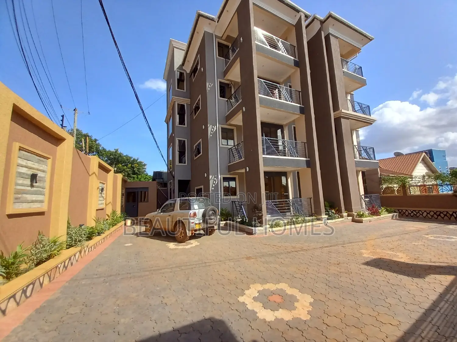 Furnished 3bdrm Block of Flats in Kisaasi, Central Division for sale
