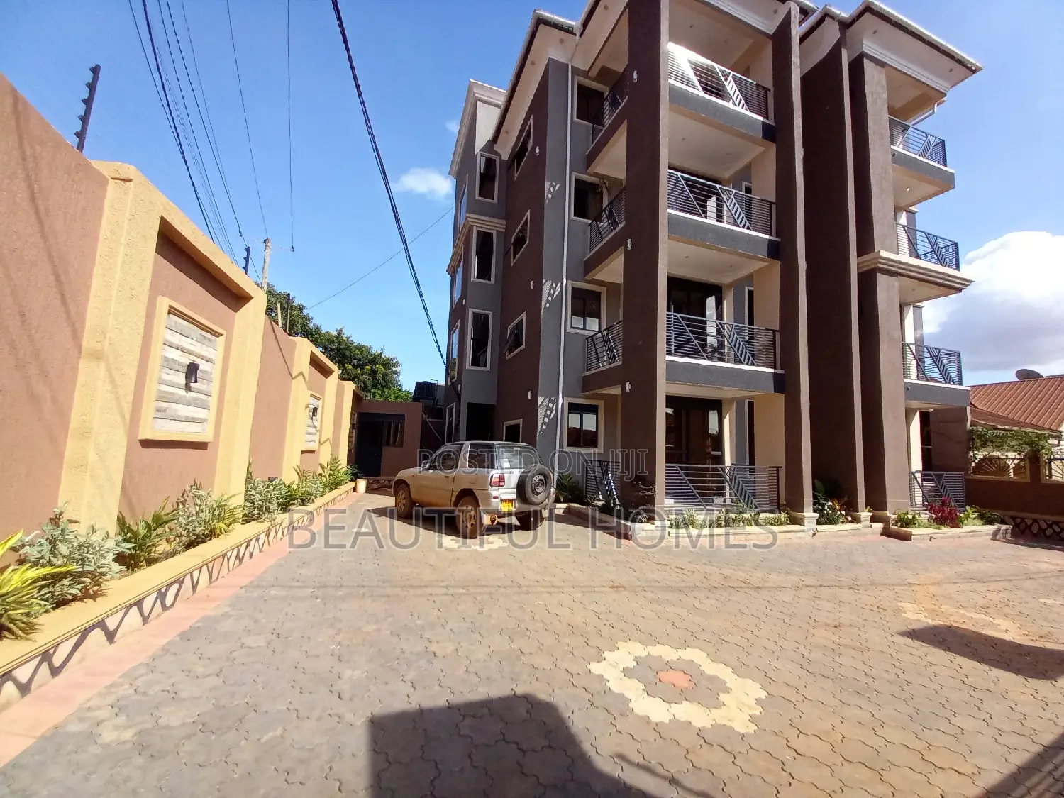 Furnished 3bdrm Block of Flats in Kisaasi, Central Division for sale