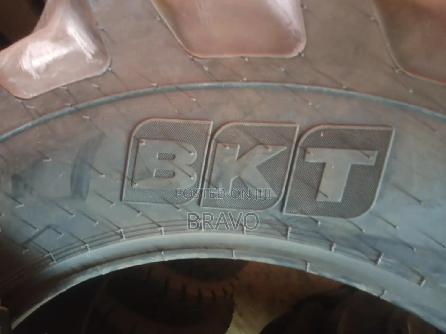 18.4-30 B.K.T Tractor Tyres With 16 Ply.