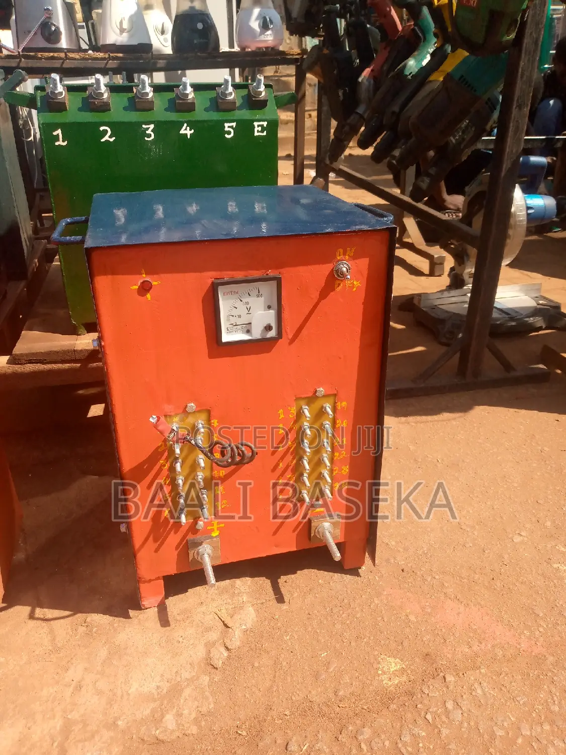 Copper Made Battery Charger/24 Batteries/High Quality